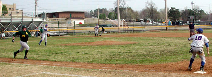 A2460.jpg (53032 bytes)